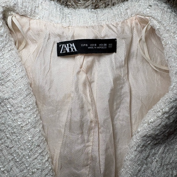 Zara Cream Tweed Sleeveless Mini Dress with Ring Detail - Picture 2 of 3